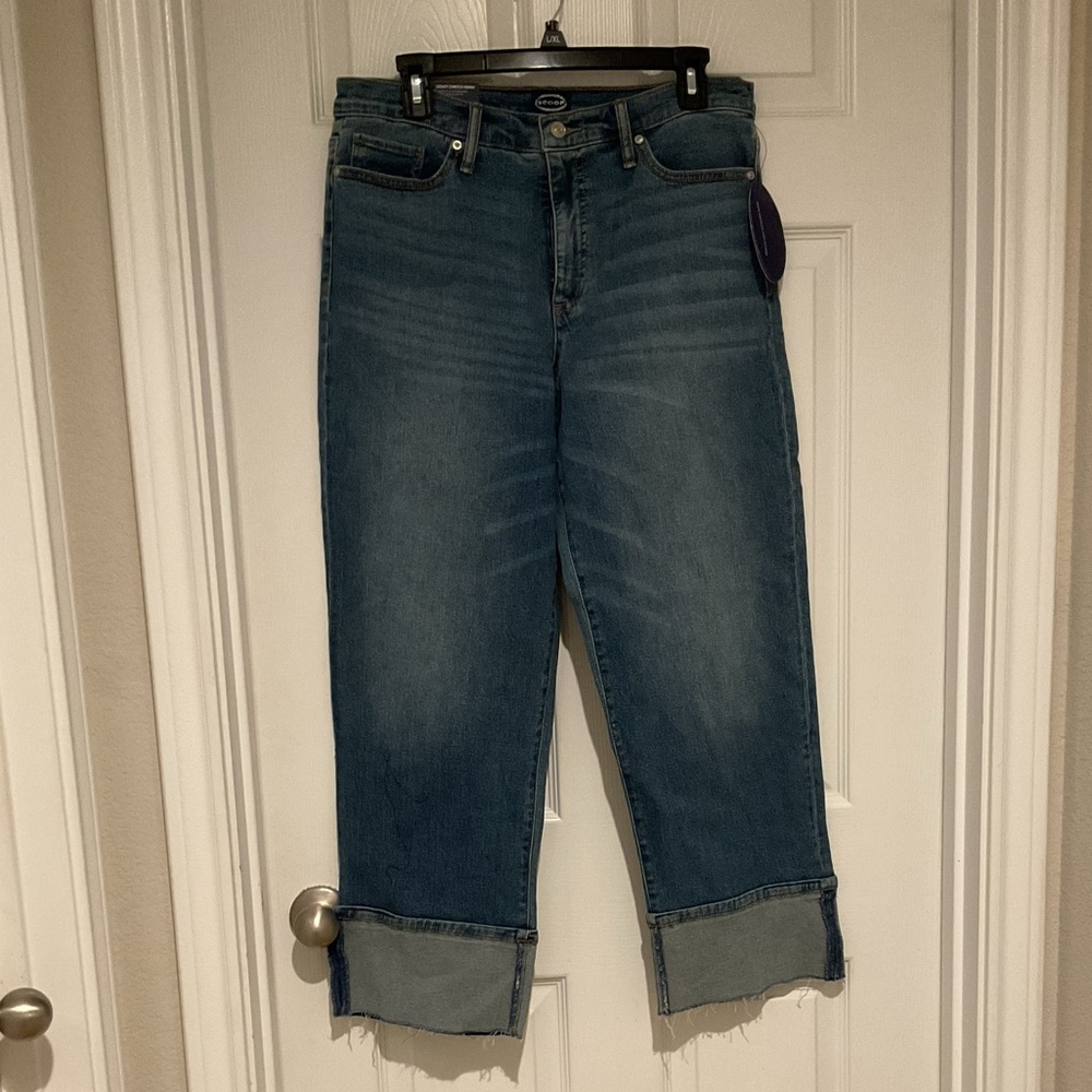 Brand New Scoop Cuffed Cropped Jeans